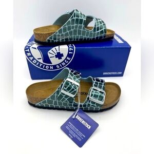 New Birkenstock Arizona Women’s Gator Gleam Two Strap Comfort Sandal Size 37 6